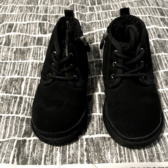 Ugg Neumel Boot 12c - Picture 1 of 4